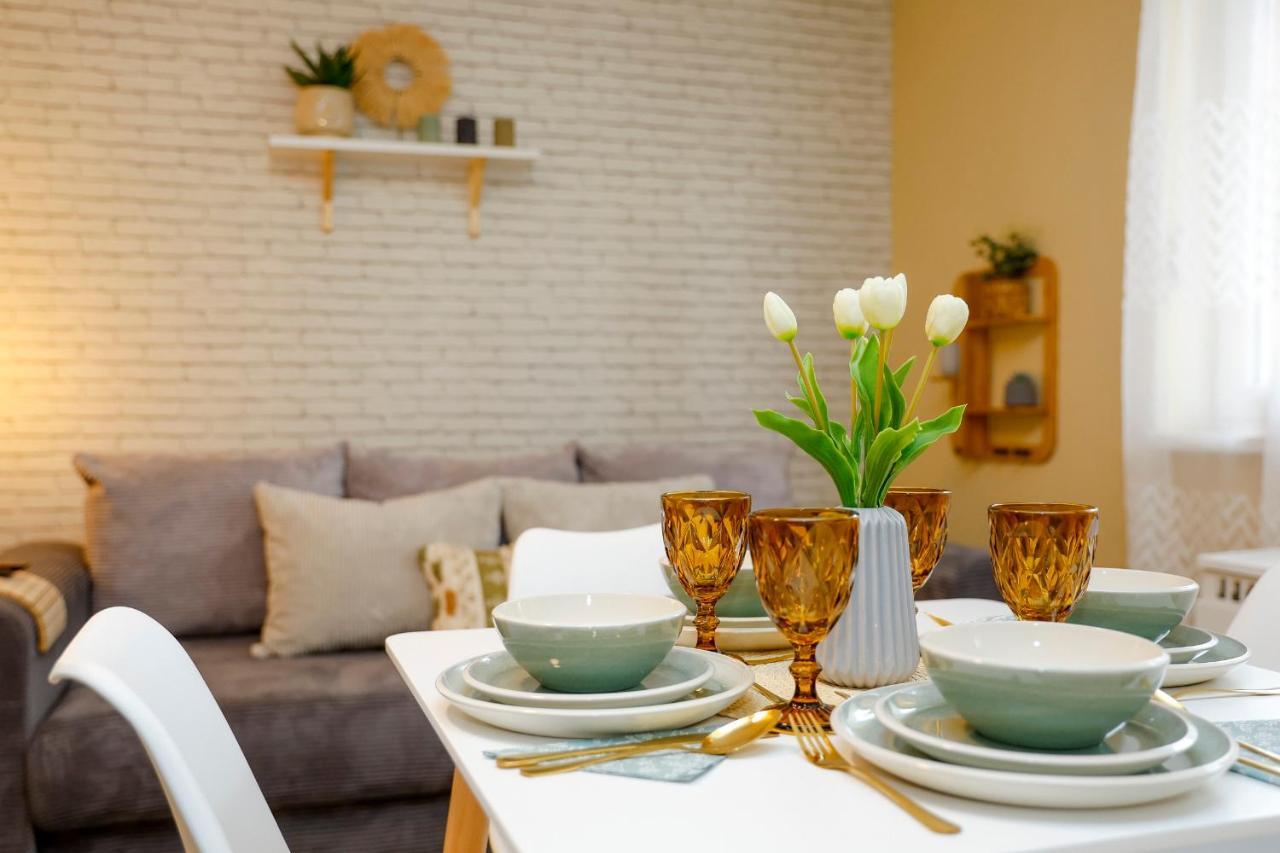 Parti Setany Apartman Eger Luaran gambar